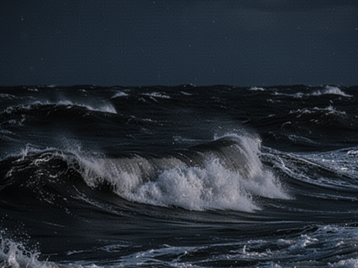 UPDATE: Anxiety in Sandy Bay as several young people missing at&nbsp;Sea