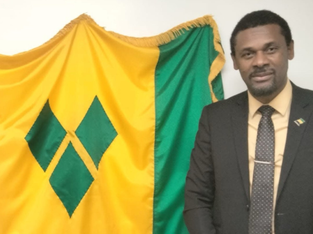 Former Consul General Rondy McIntosh refutes “wiped computer”&nbsp;claims